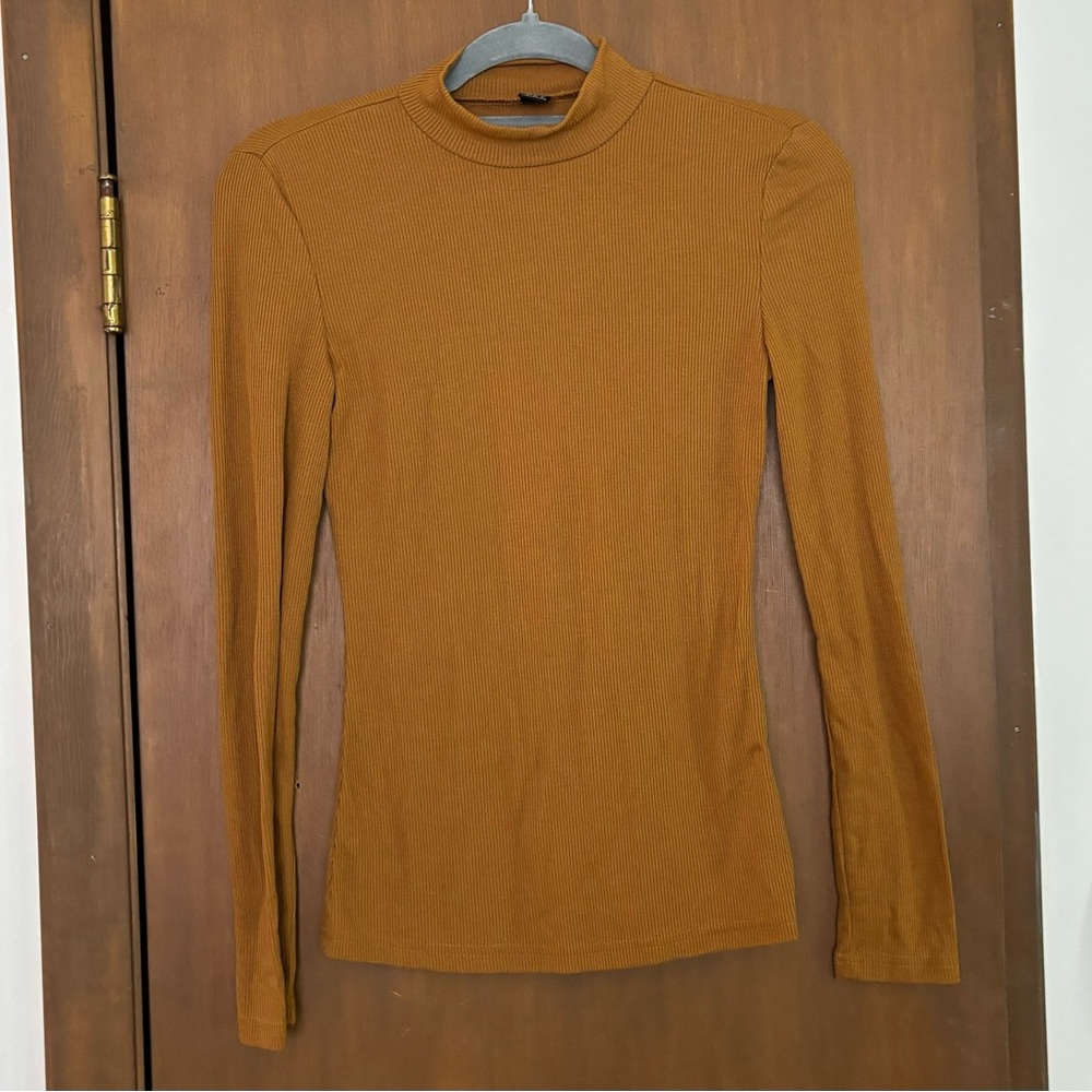 Long sleeve top